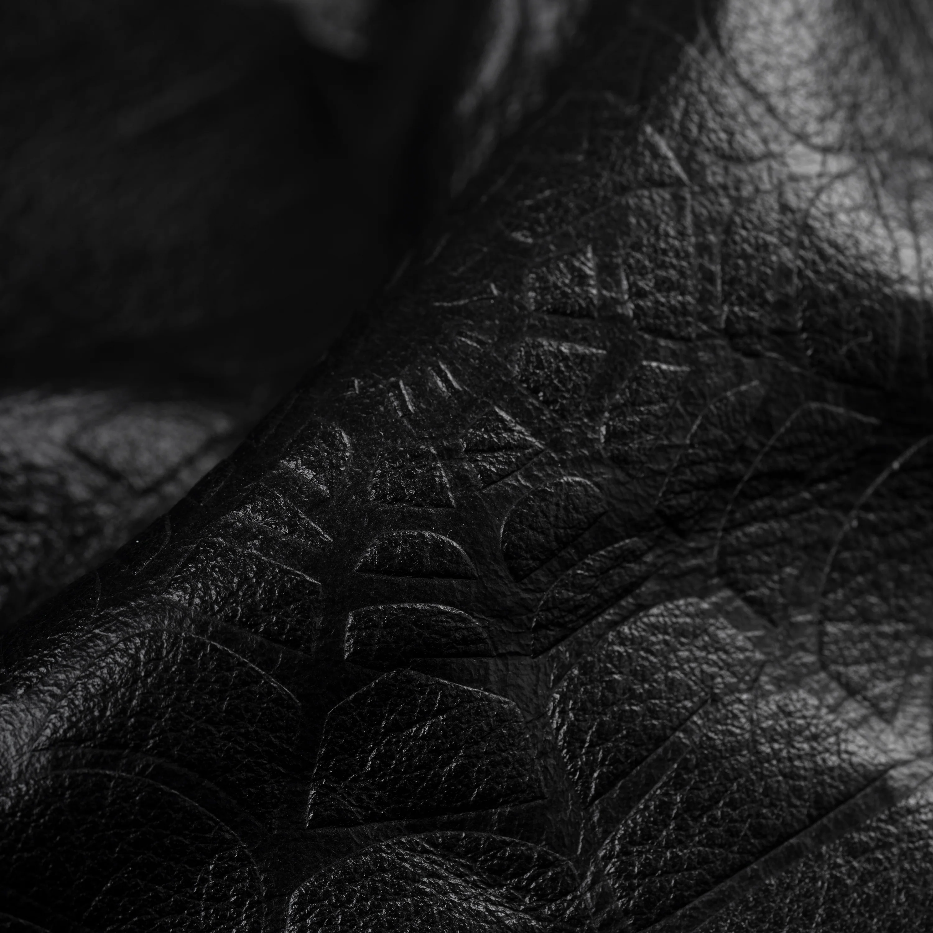 DEBOSSED WEB LEATHER PANT - Image 4