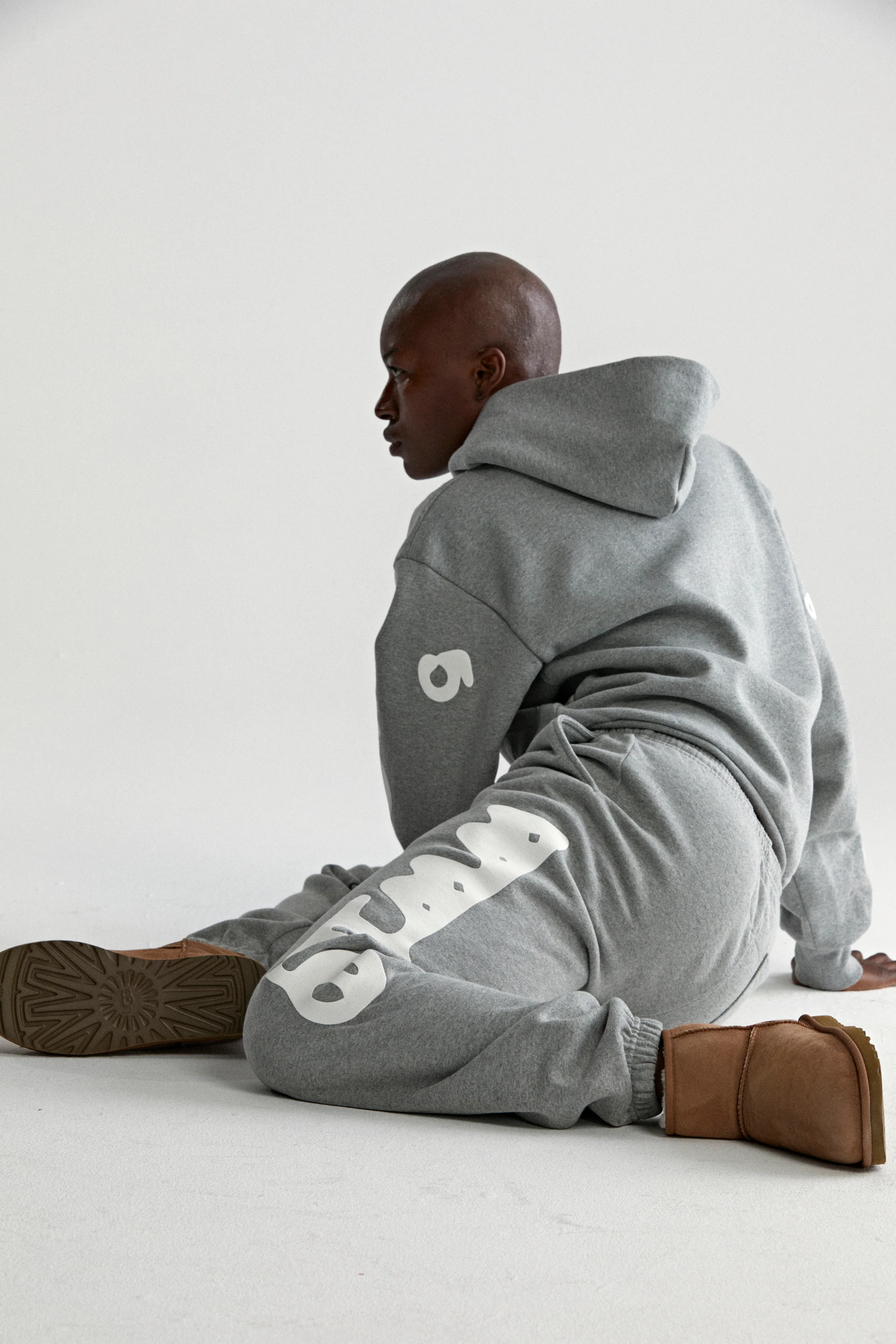 BELUGA HOODIE - Image 19