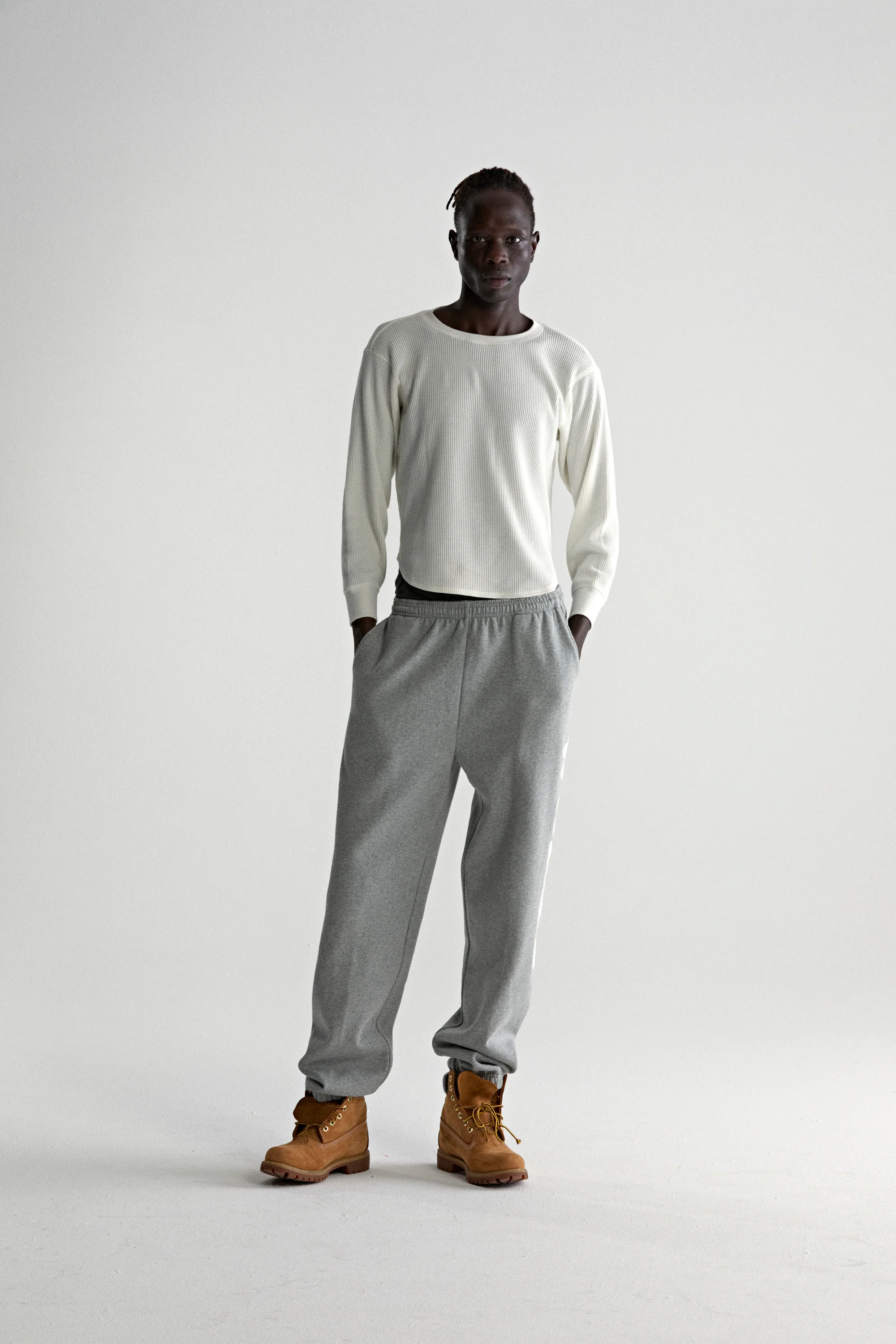 BELUGA SWEATPANT - Image 4