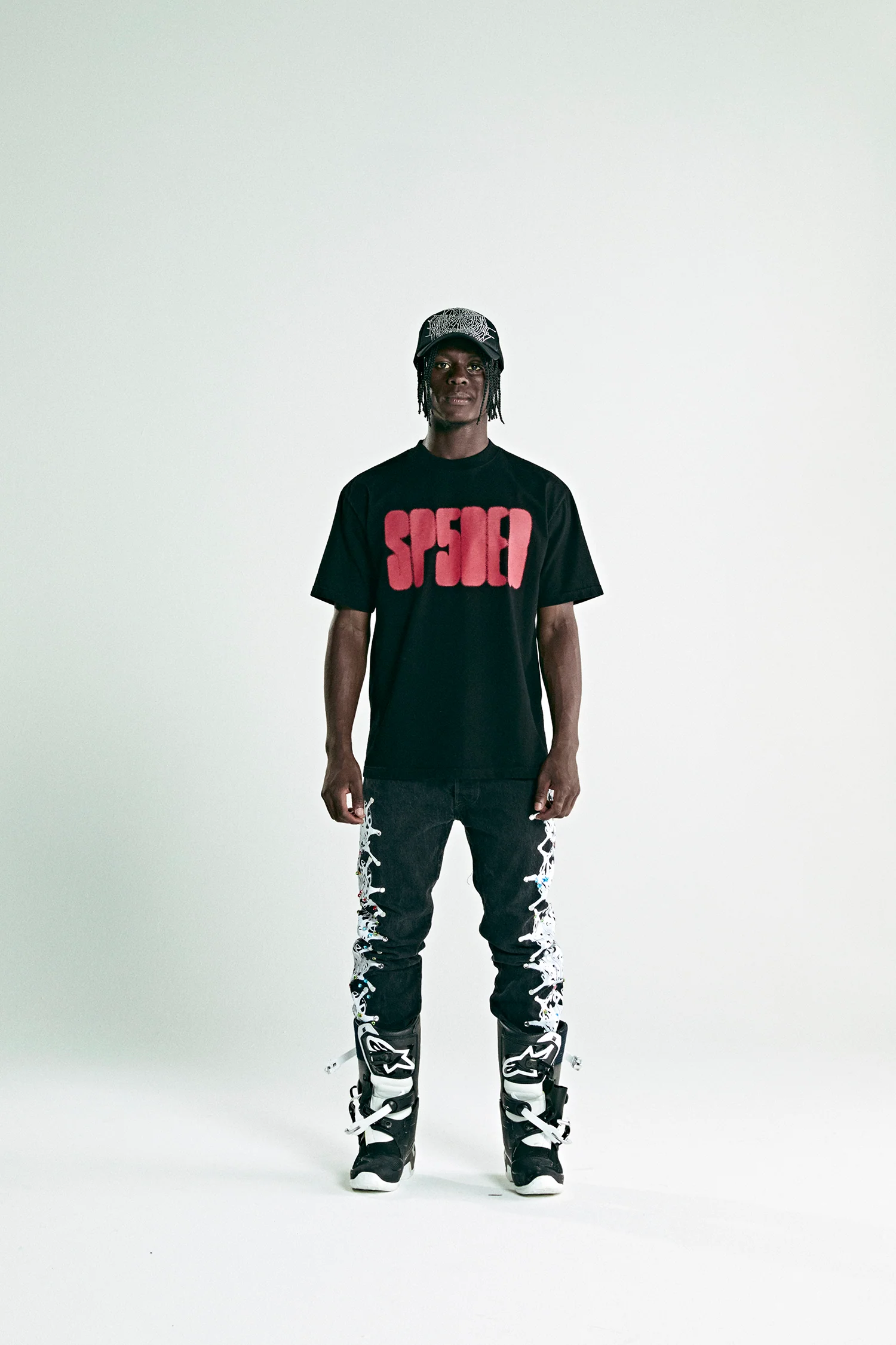 FOCUSED LOGO TEE - Image 4